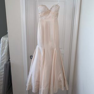 Anne Barge Wedding Dress